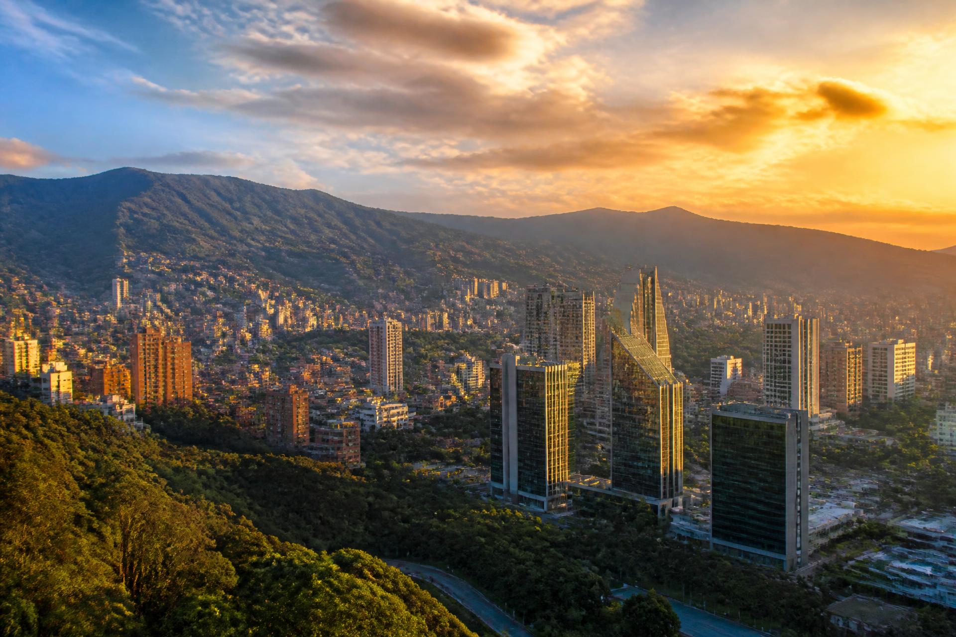 Colombia — verified relocation experts